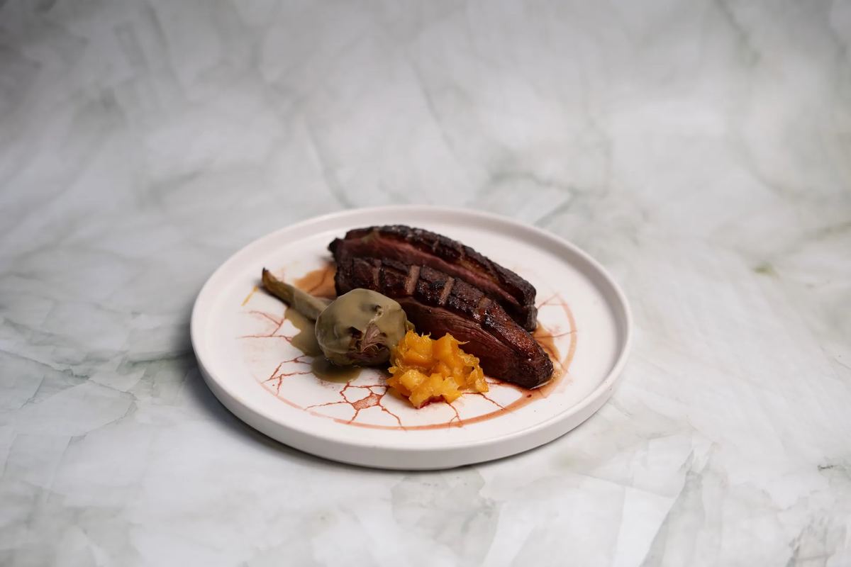 Filetto di San Pietro arrosto con asparagi di ORIGINI