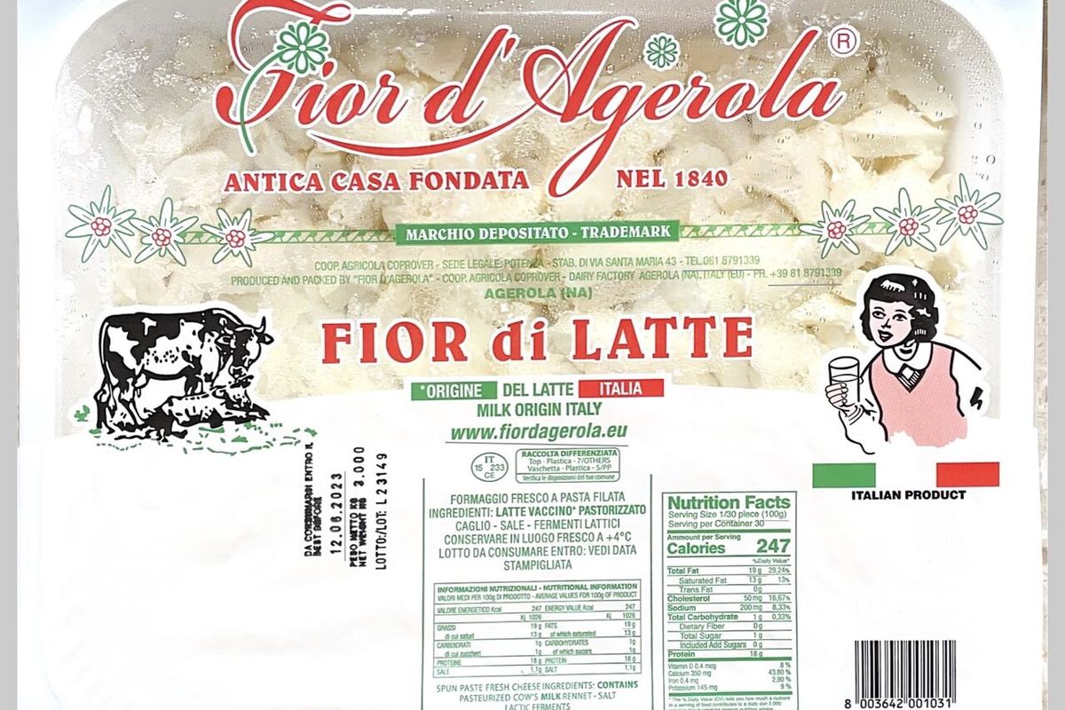 Prodotti italiani autentici utilizzati in cucina alla Pizzeria Sofia