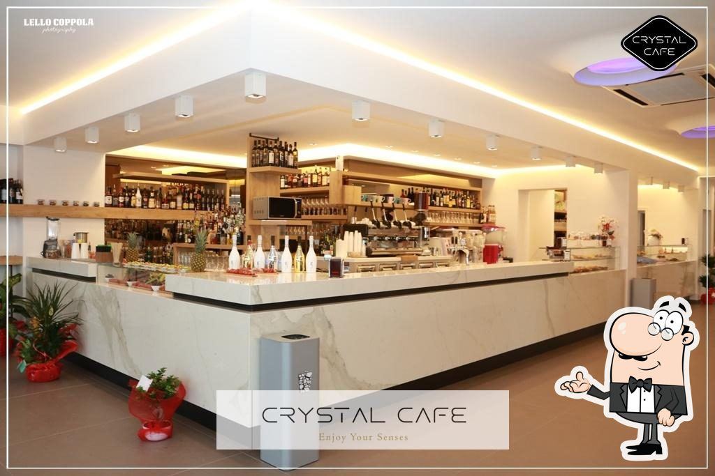 Design interno del lounge bar Cristal Cafe