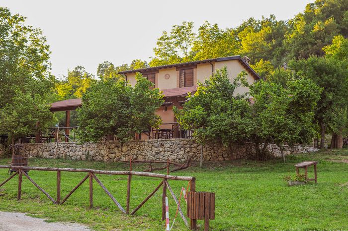 Vista esterna del casale IL CASALE LA FOCE a Trevi nel Lazio