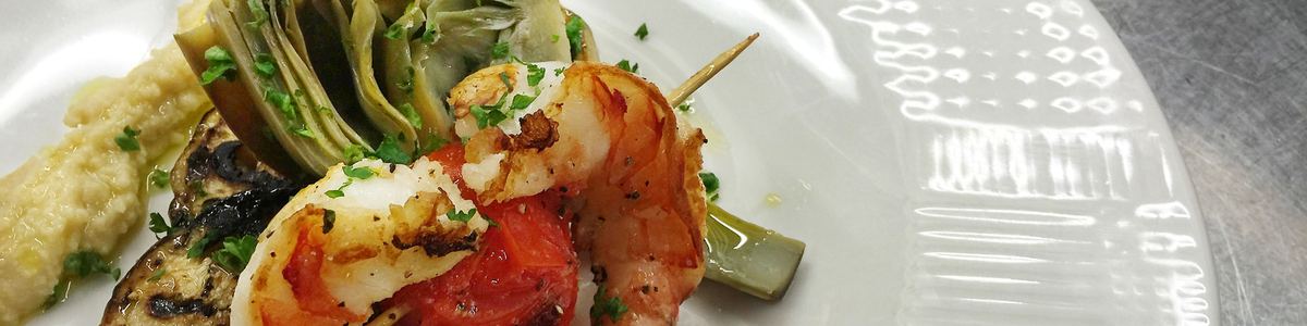 Selezione di antipasti italiani preparati alla Taverna Romana