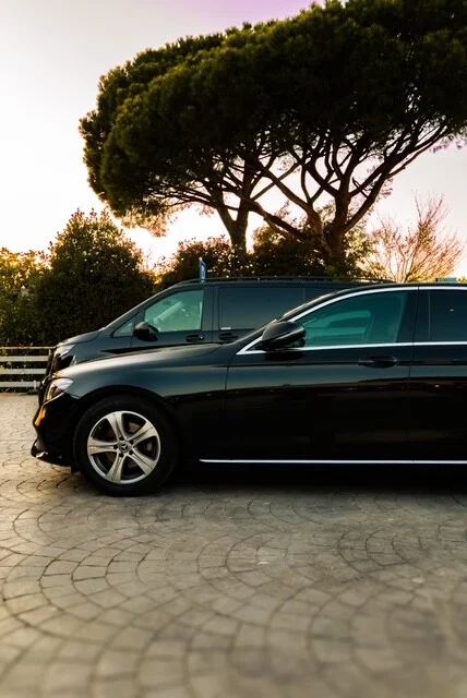 Interni lussuosi dei veicoli Mercedes-Benz Automotive Luxury Rome