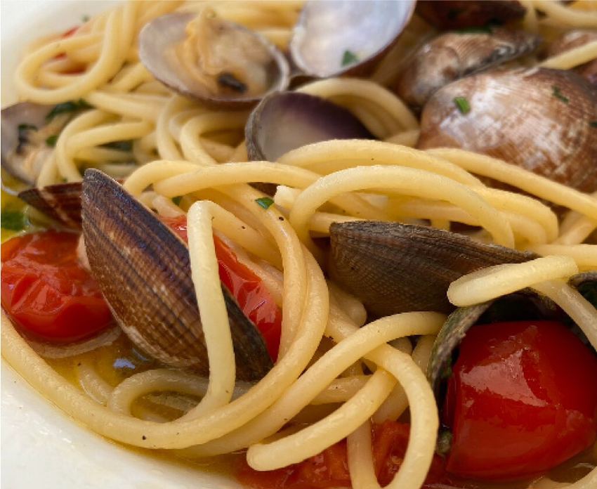 Pasta fresca all'uovo preparata nel laboratorio di A Tavola con l'Italia
