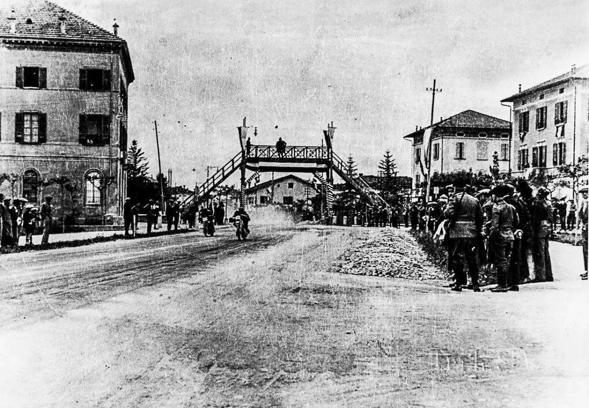 Gara motociclistica degli anni Venti, storia di IL NOCINO DI ZENO