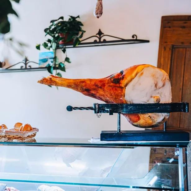 Esterno del Ristorante Casa di Campagna a Torre Spada