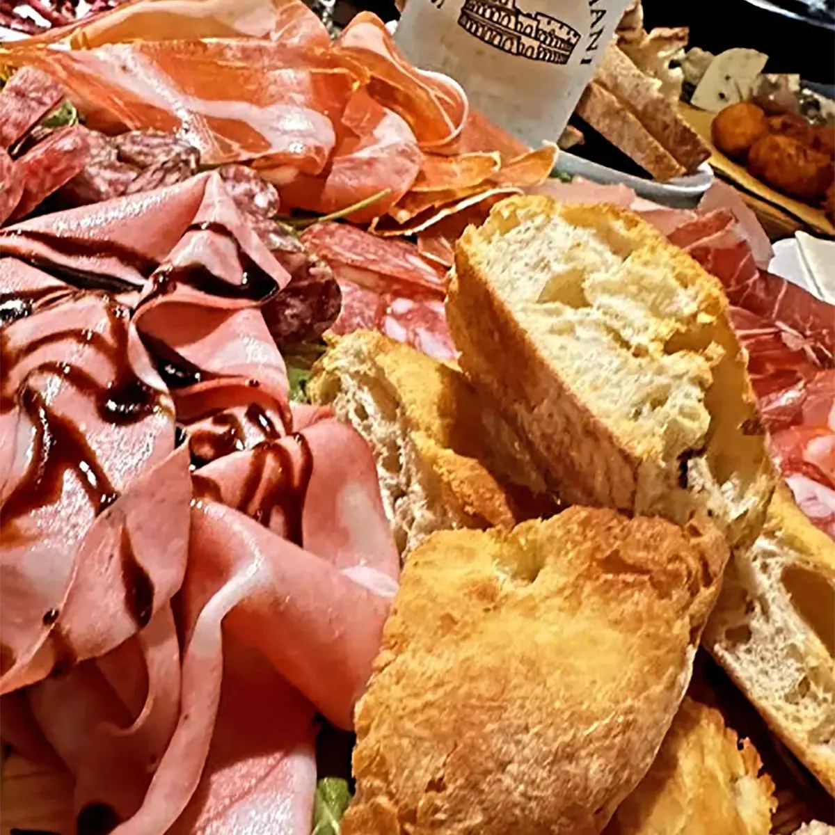 Piatti tradizionali romani al Ristorante Sapori Romani