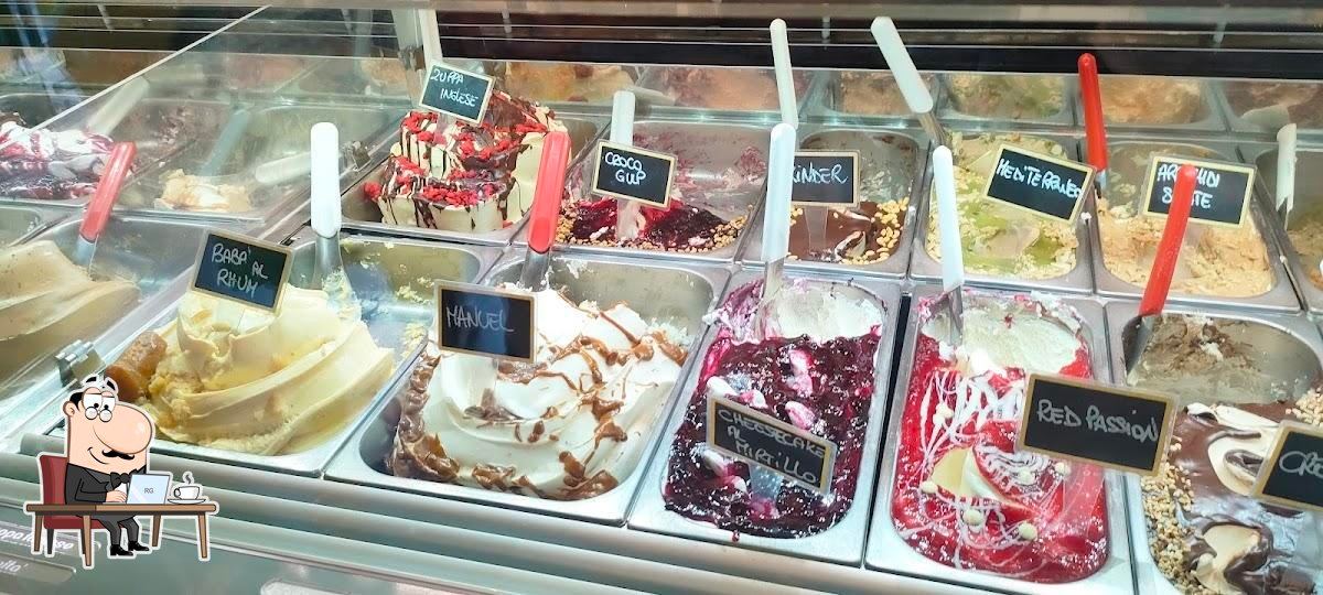 Interno del locale GULP Gelateria Bar Pasticceria a Monsampolo del Tronto