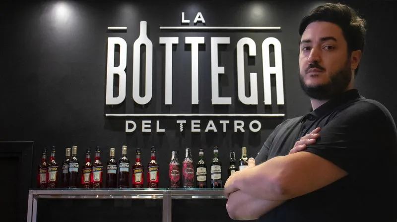 Esterno de La Bottega del Teatro in Corso Indipendenza a Rivarolo Canavese