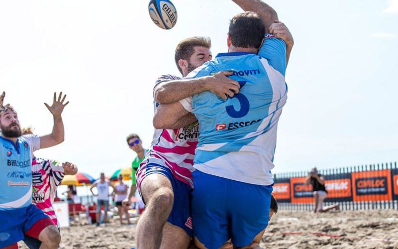 Attività sportive in spiaggia al Bagno Primavera Beach
