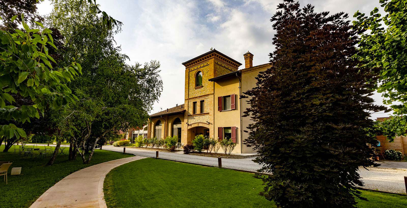 Il giardino dell'Agriturismo La Rondanina