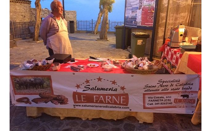 ''Salumificio Le Farne'' Suino Nero Calabrese