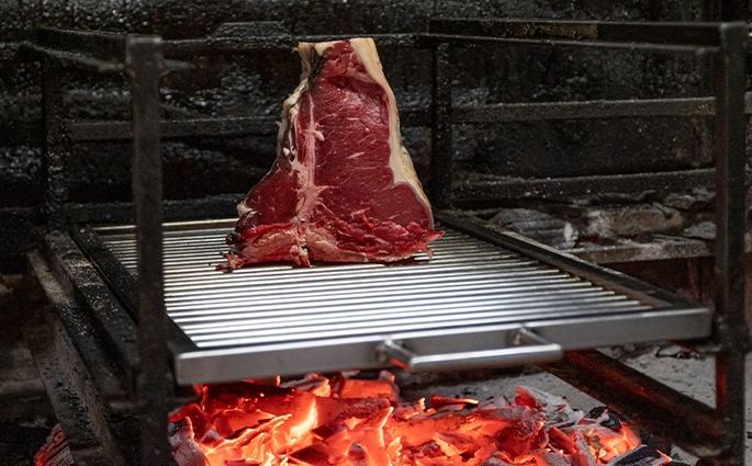 RISTOMACELLERIA IL VECCHIO CASALE DA LIBERATI DA 150 ANNI NEL SETTORE DELLE CARNI