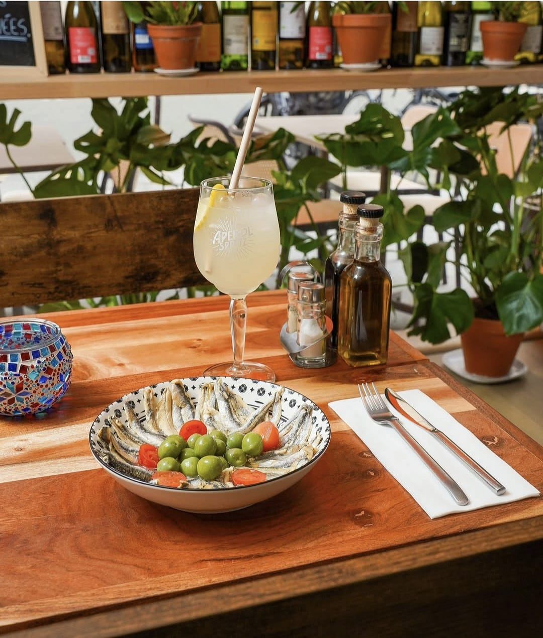 AMUNI Restaurant
