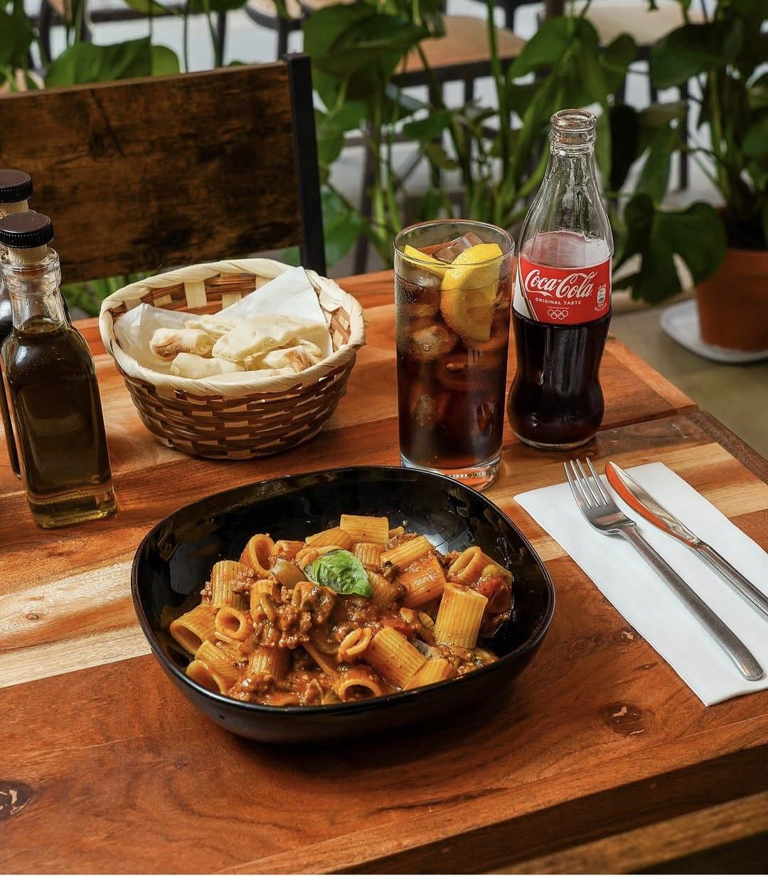 AMUNI Restaurant