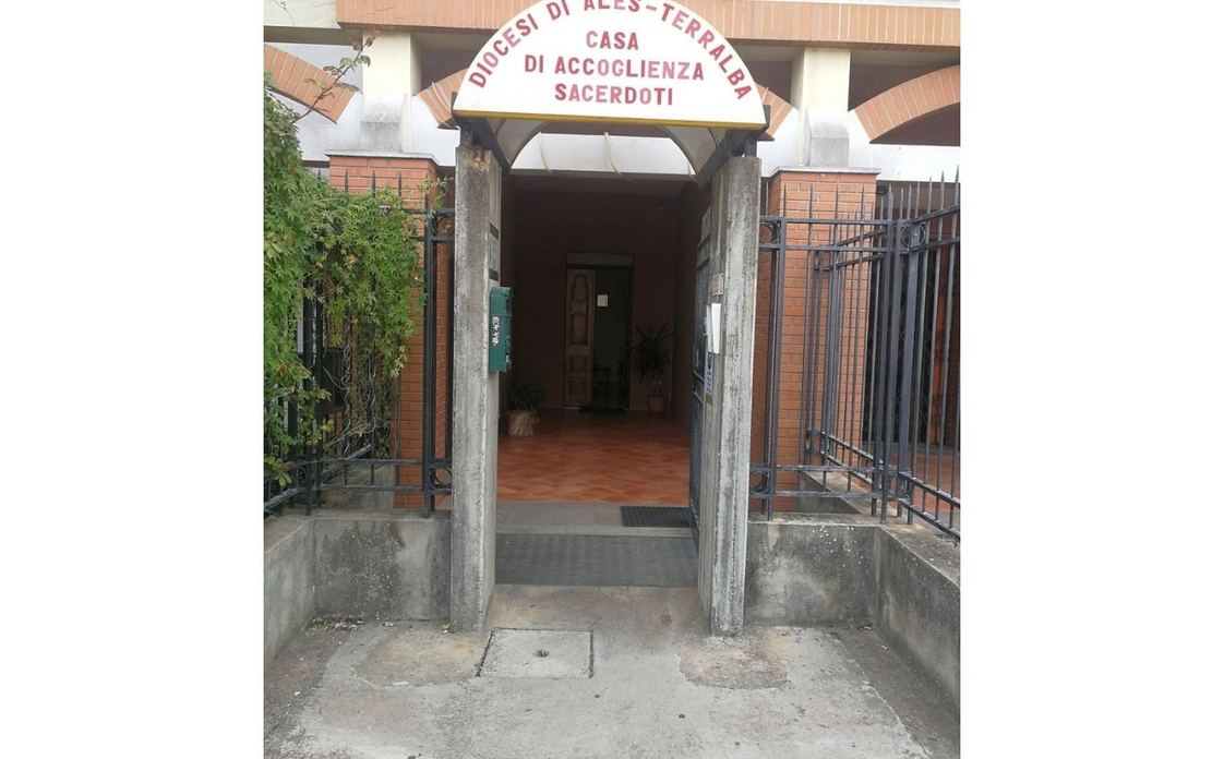 CENTRI RESIDENZIALI PER ANZIANI SERVIZI E STRUTTURE