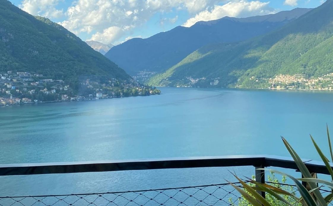 HOTEL LAGO