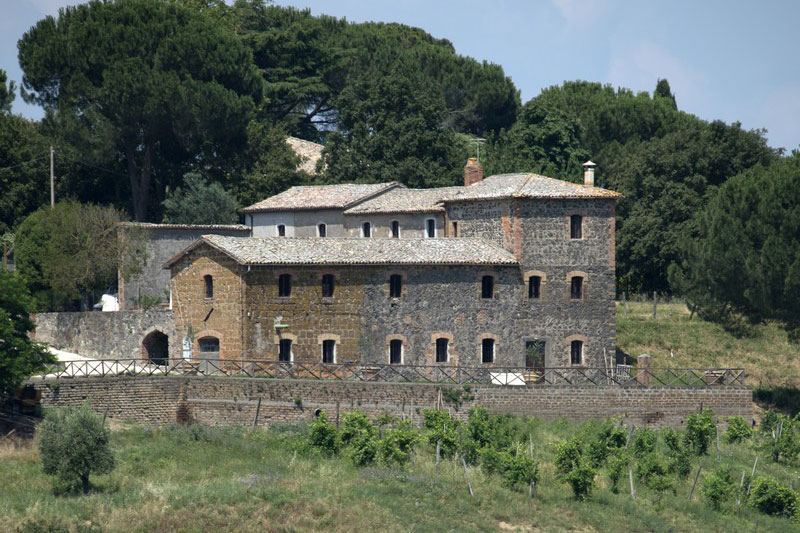 Casale in pietra restaurato della Fattoria La Cacciata