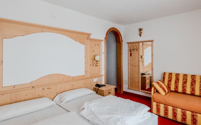 HOTEL GARNI POSTA