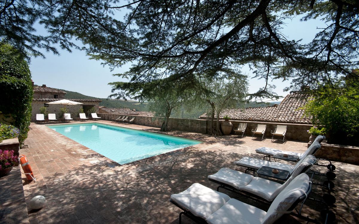 Veduta dell'Agriturismo Fattoria Aquilone nella campagna umbra