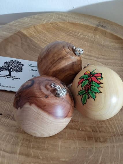 Oggetti decorativi in legno