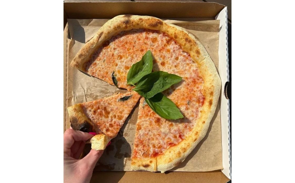 MOZZARELLA PIZZERIA TRATTORIA