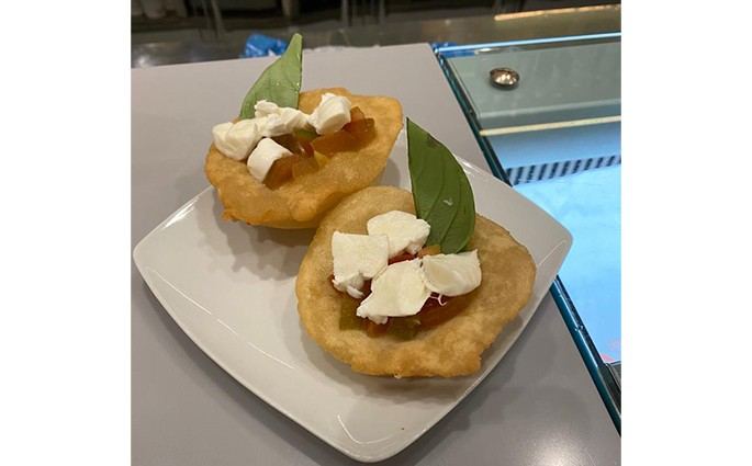 Ugo La Caffetteria Dal 1962 - Panzerotti Live