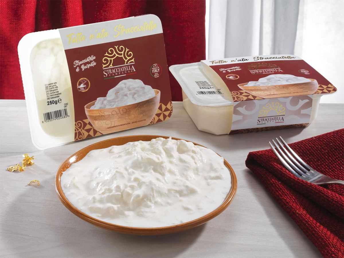 Stracciatella campana confezionata da Casearia Cioffi