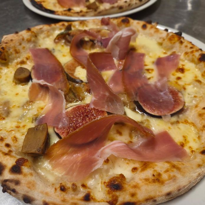 Bistro Pizza Di Bella
