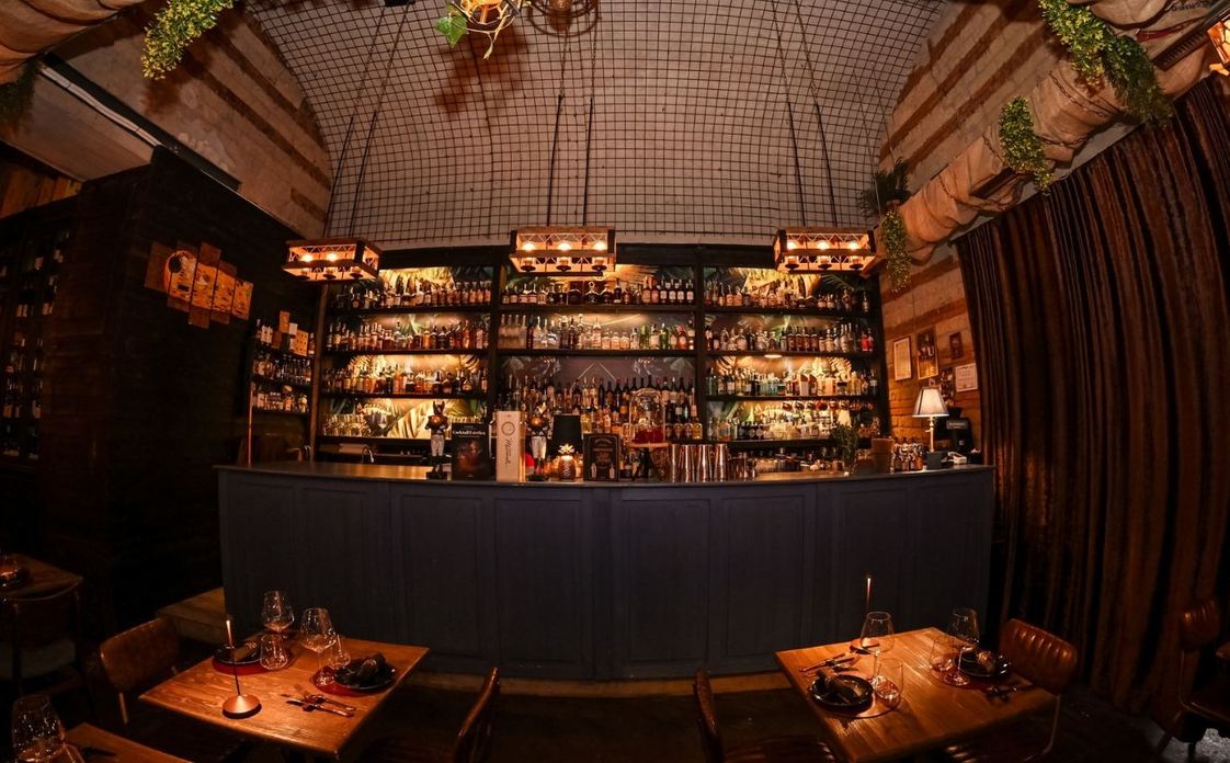AUGUSTO WINE/BAR RESTAURANT