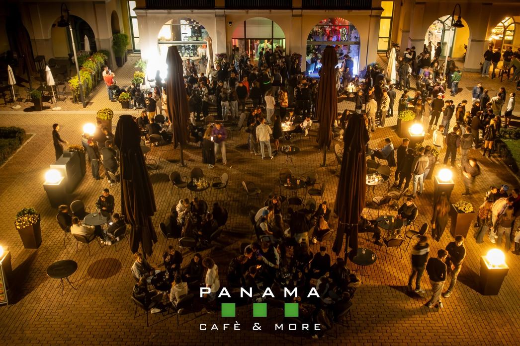 PANAMA CAFE' & MORE DI PONIK JETON
