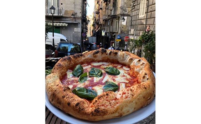 Trattoria & Pizzeria - Piazzetta Sant'Anna - DAL PAVAROTTI DEL GUSTO